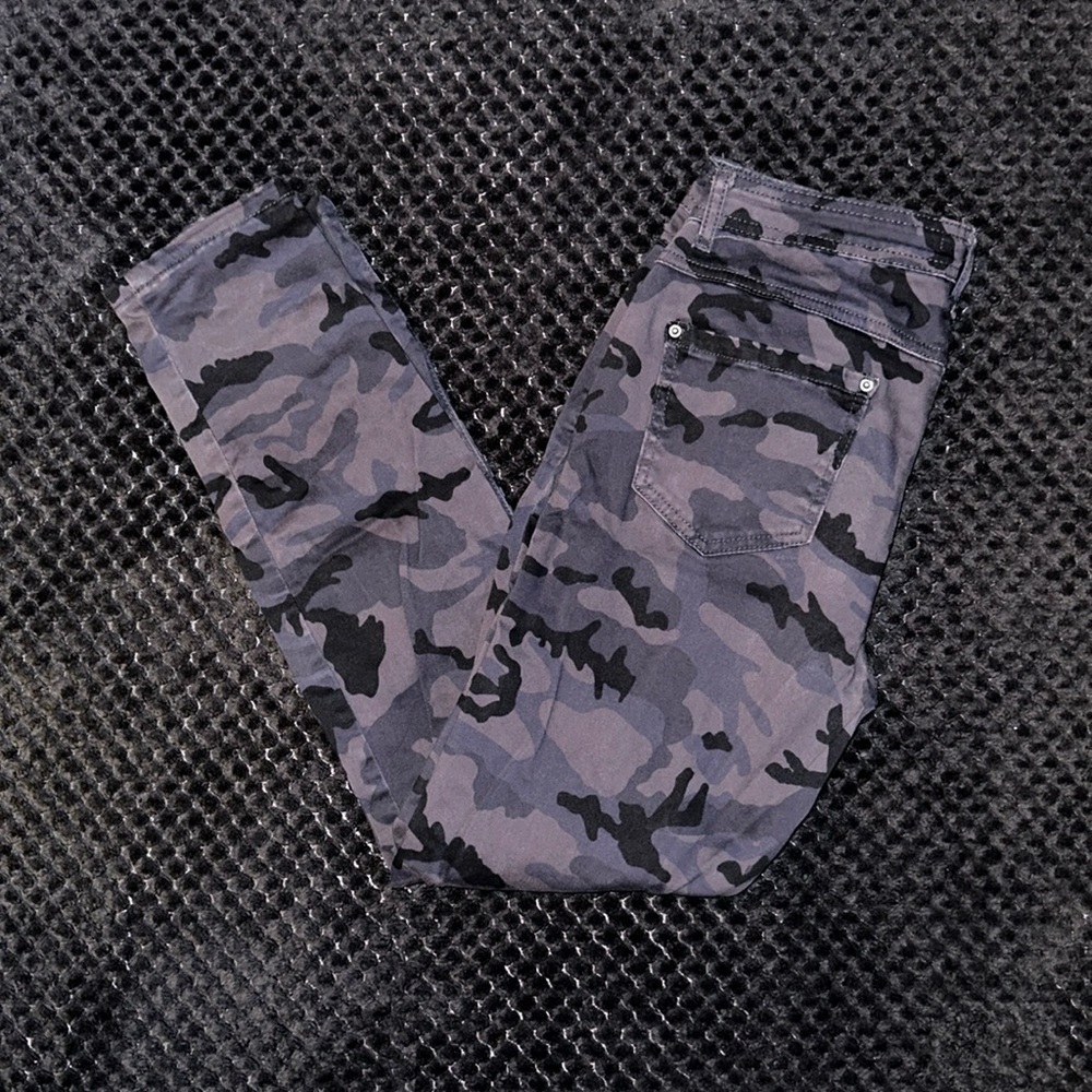 Grey Camo Pant